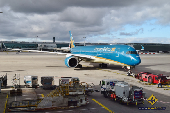 Airbus A350-941